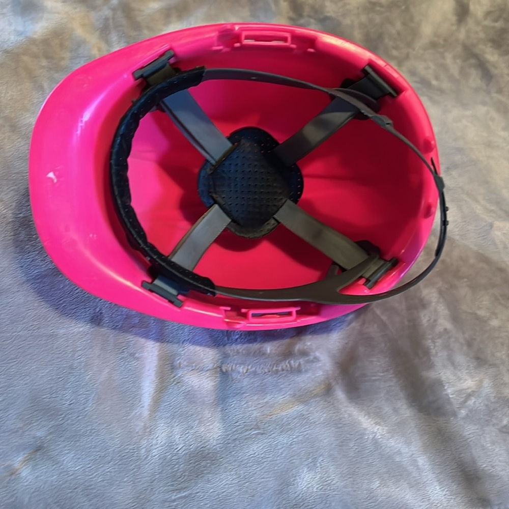 Pink hard hat - Picture 2 of 2